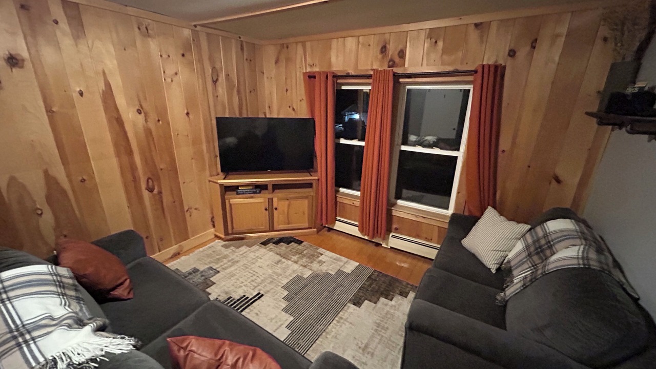 Photo of Livingroom in Auburn