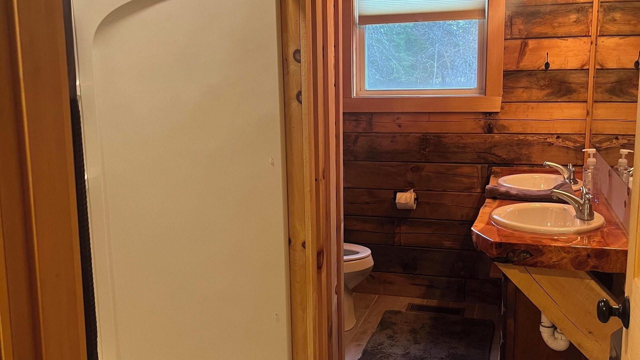Photo of Bathroom in Jackman