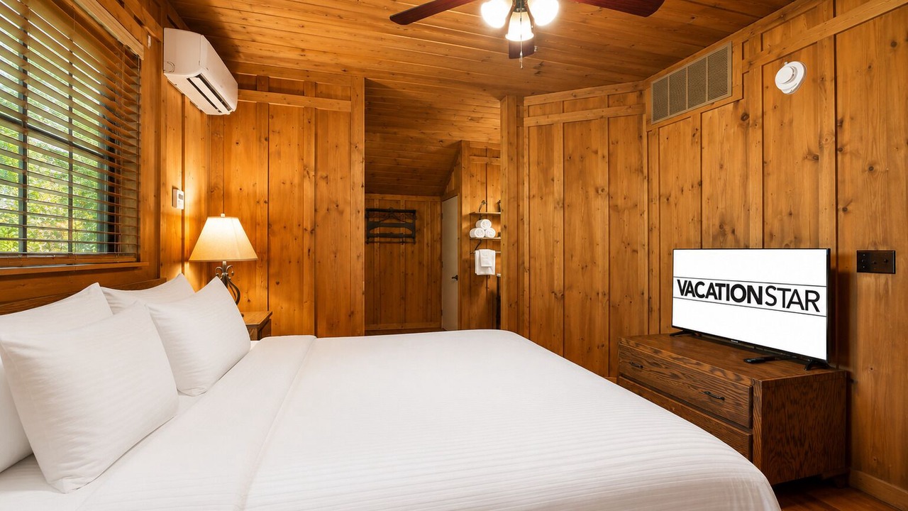 Photo of Bedroom in Branson