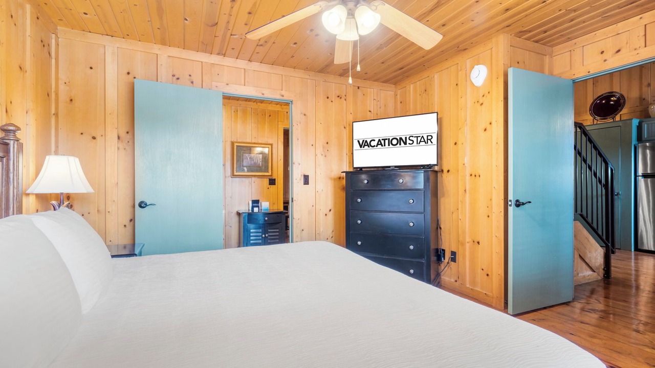 Photo of Bedroom in Branson