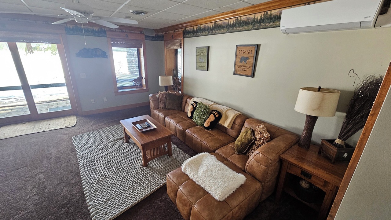 Photo of Livingroom in Schroon Lake