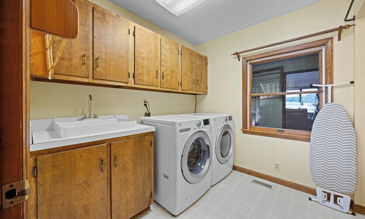 Photo of Bedroom in Hammondsport