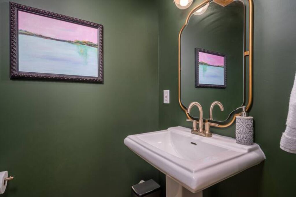 Photo of Bathroom in Raccoon Ridge
