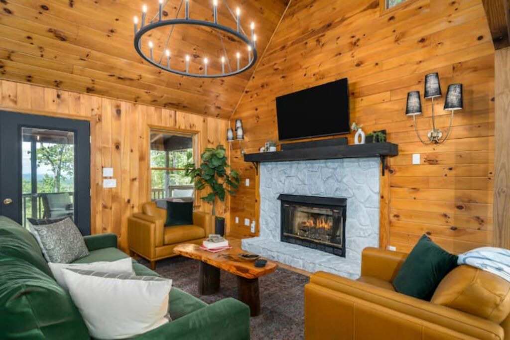 Photo of Livingroom in Raccoon Ridge