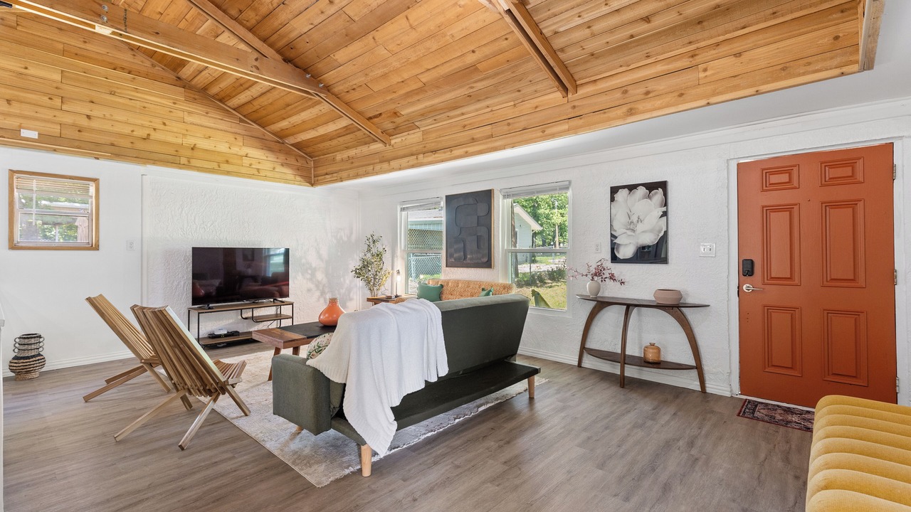 Photo of Livingroom in East Tawakoni