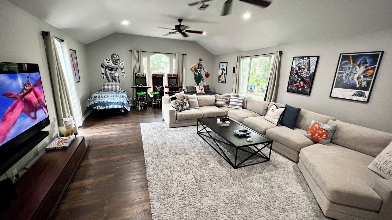 Photo of Livingroom in Grand Prairie