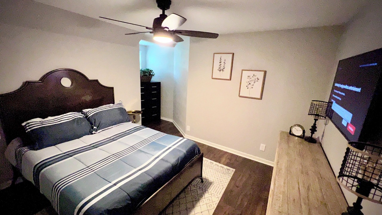 Photo of Bedroom in Grand Prairie