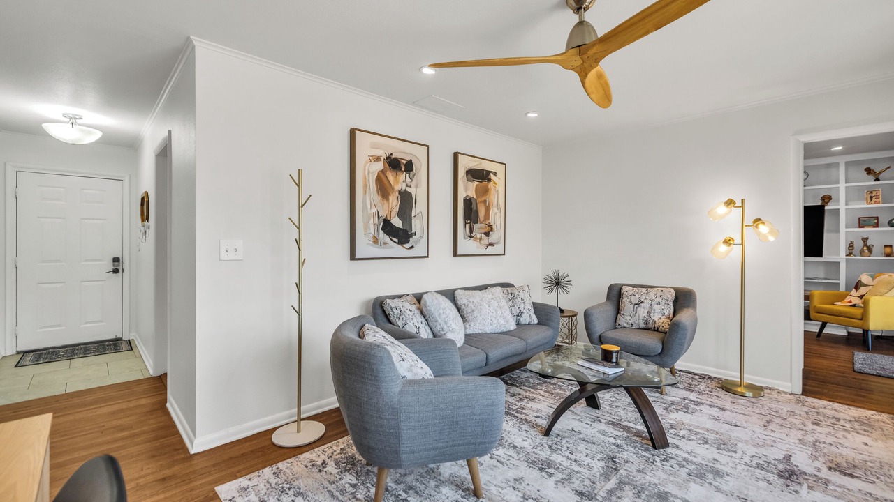 Photo of Livingroom in Tulsa