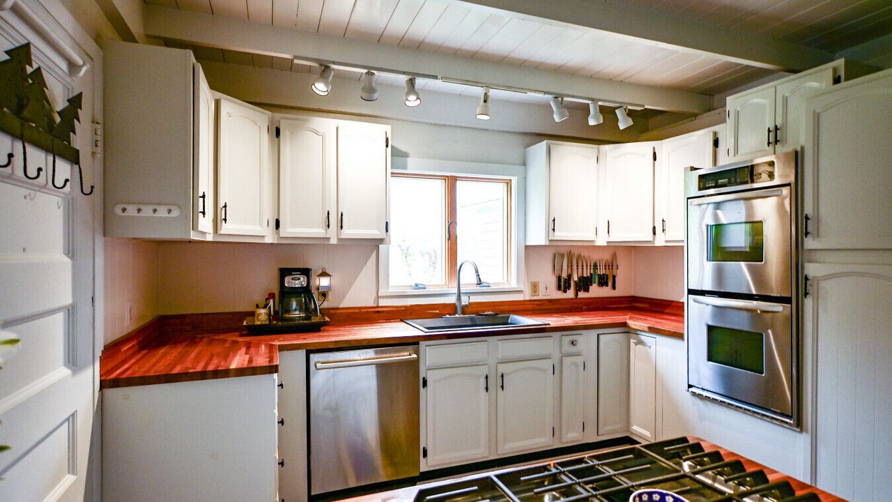 Photo of Kitchen in Bayville
