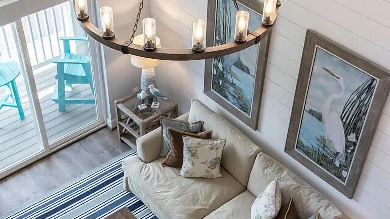 Photo of Livingroom in Bayside