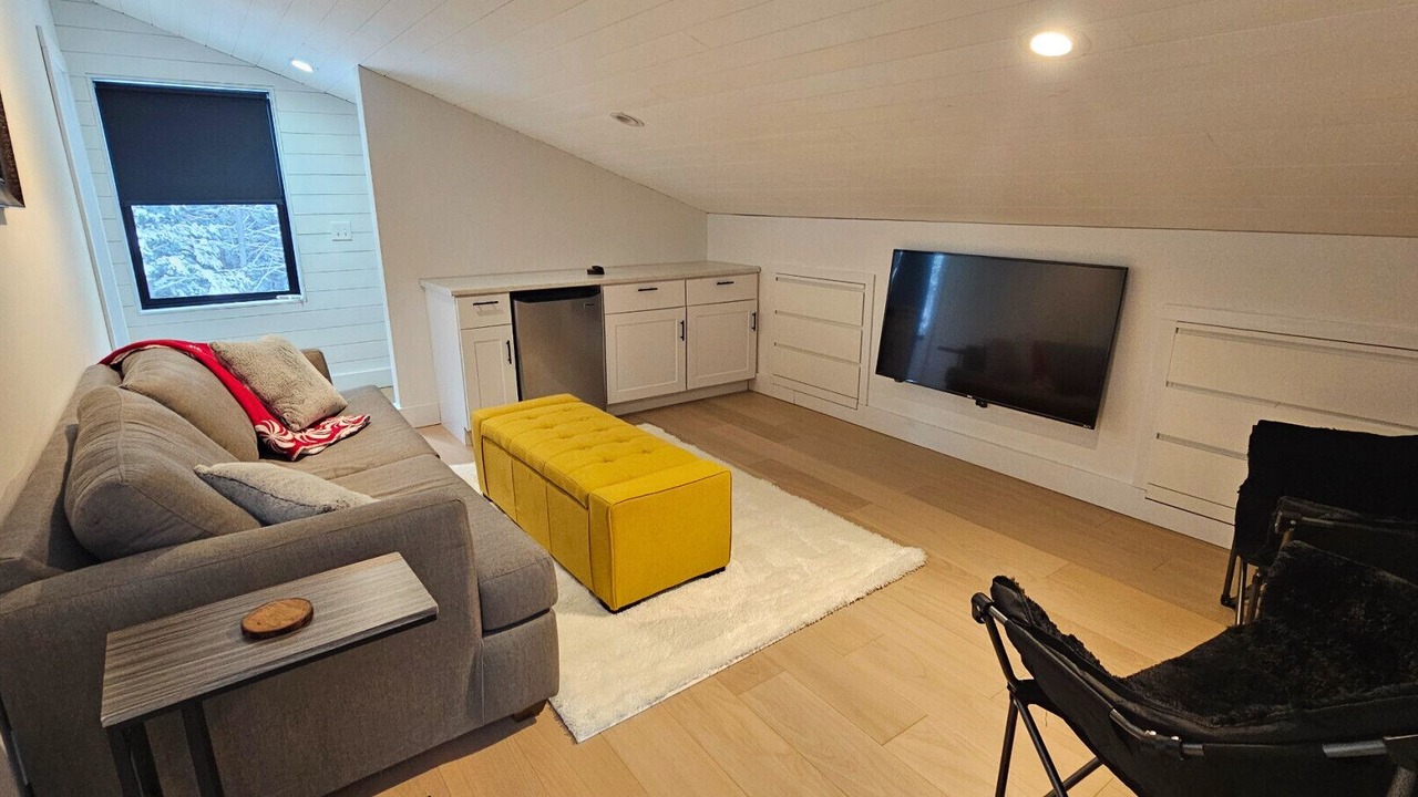 Photo of Livingroom in Beaver Cove