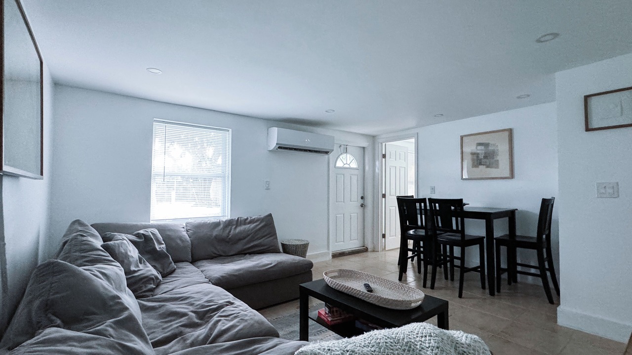 Photo of Livingroom in Edgewood