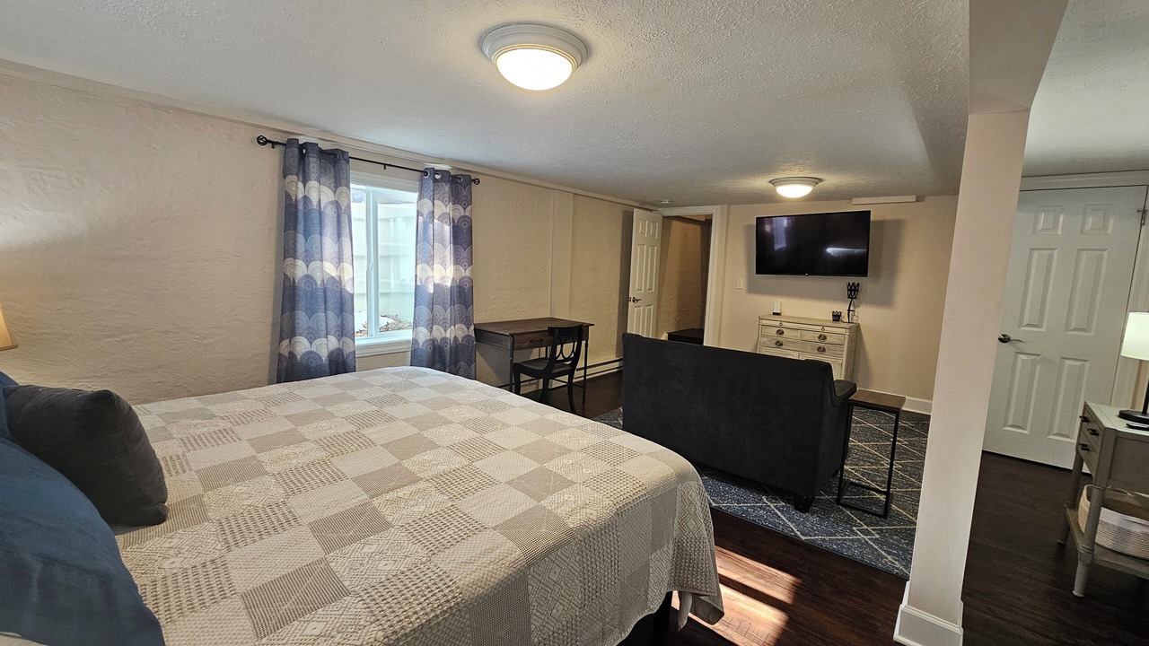 Photo of Bedroom in Conneaut Lakeshore