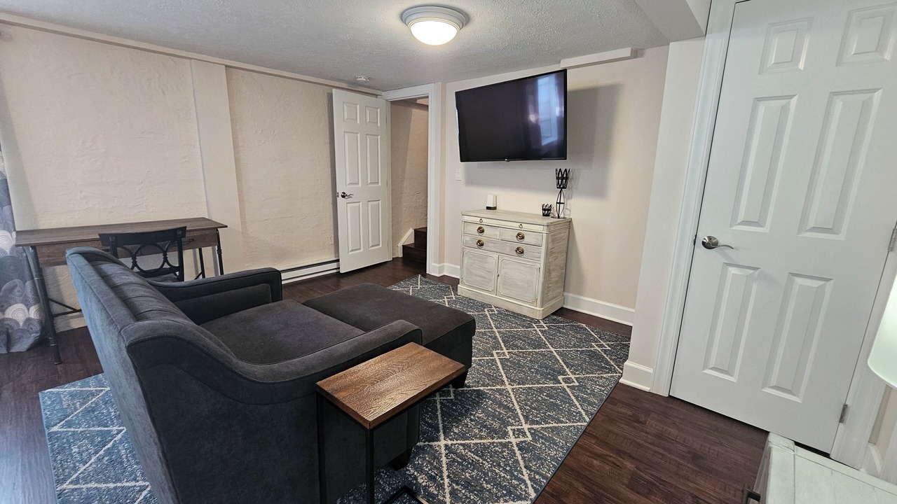 Photo of Livingroom in Conneaut Lakeshore