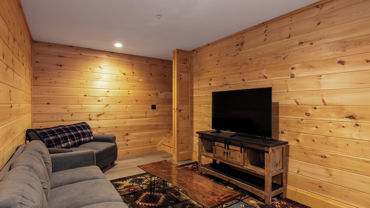 Photo of Livingroom in Carrabassett Valley