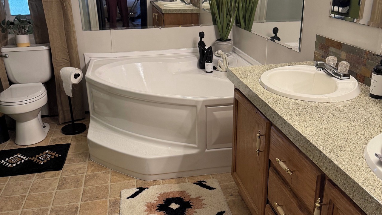 Photo of Bathroom in Bethany