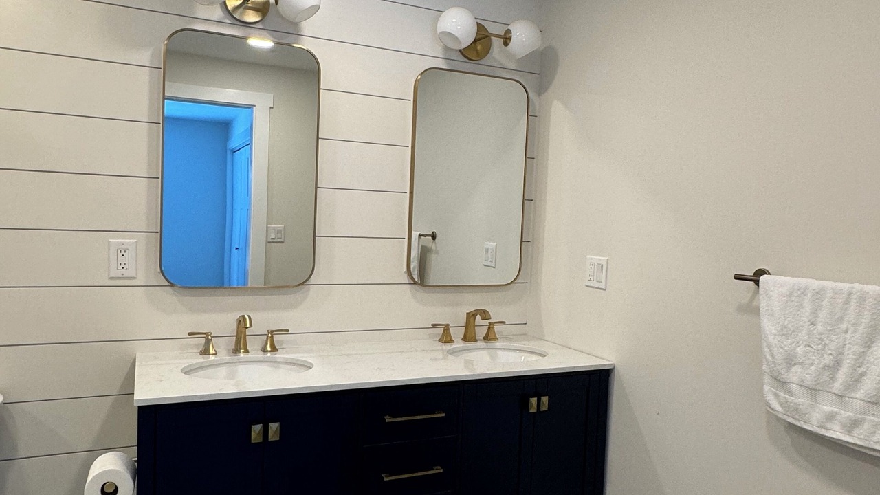 Photo of Bathroom in Sinclair