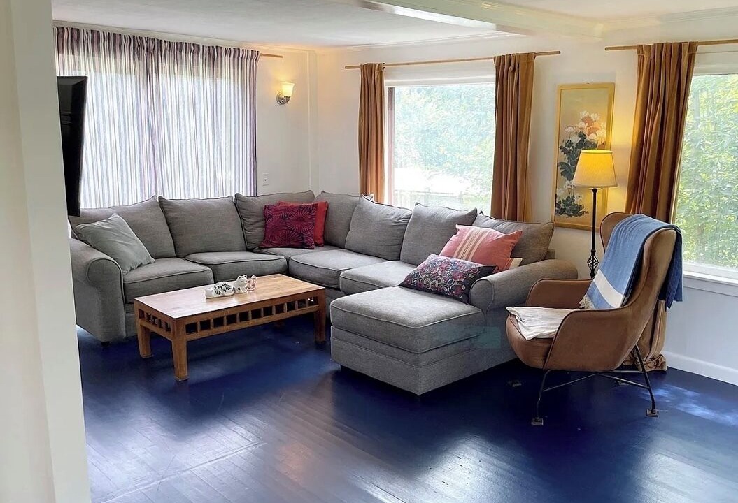 Photo of Livingroom in Brooksville