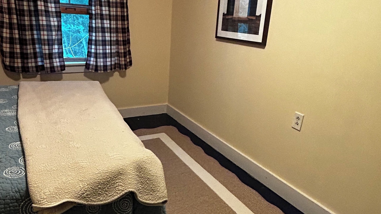 Photo of Bedroom in Brooksville