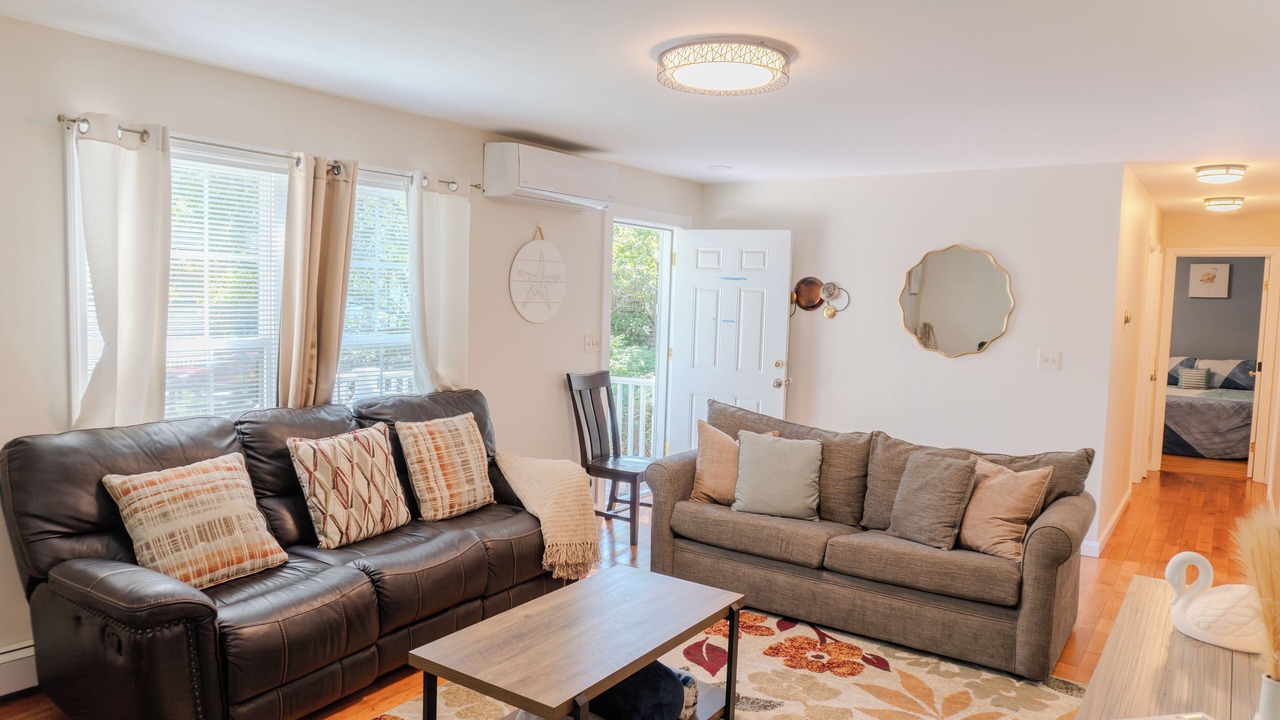 Photo of Livingroom in Ellsworth