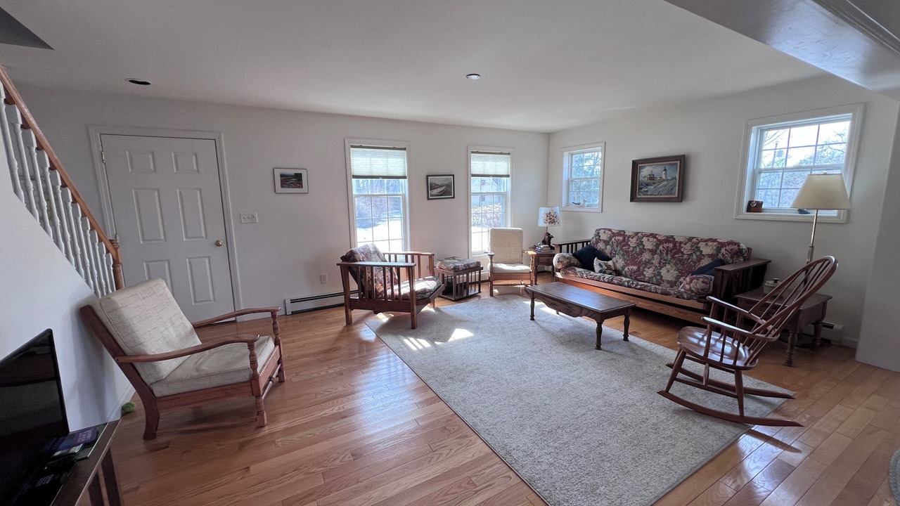 Photo of Livingroom in Ocean Point