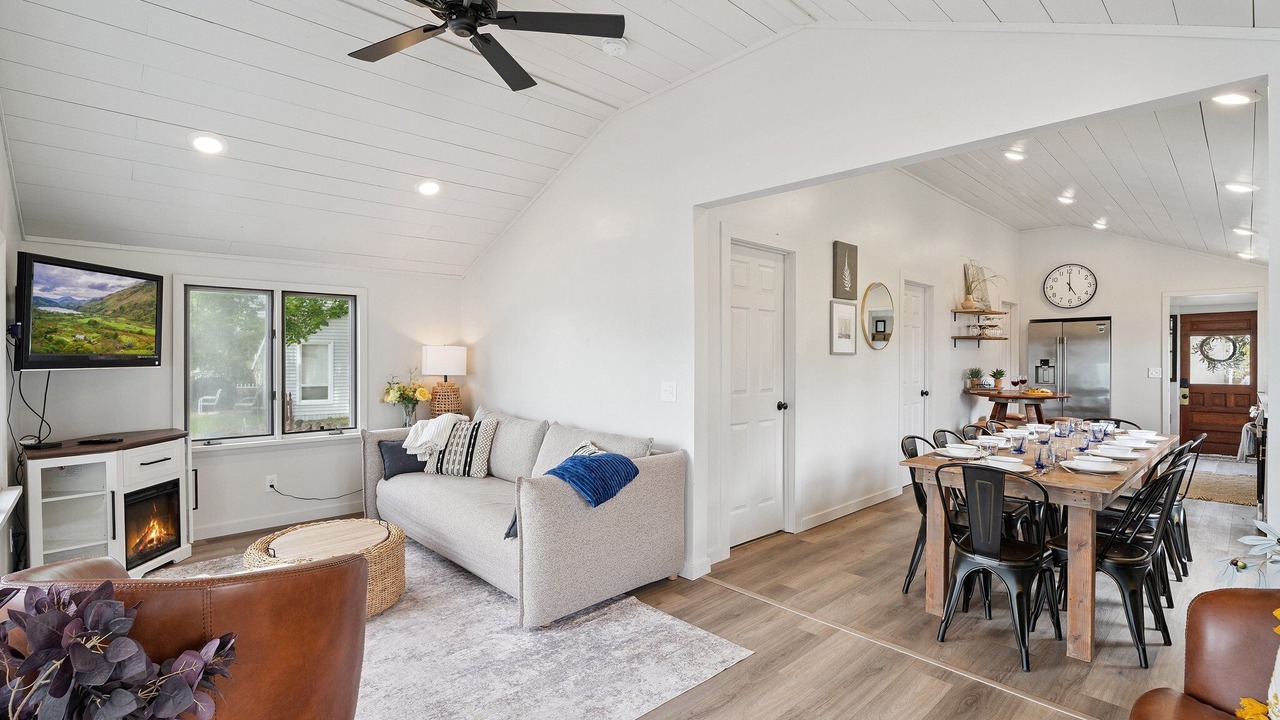 Photo of Livingroom in Hammondsport