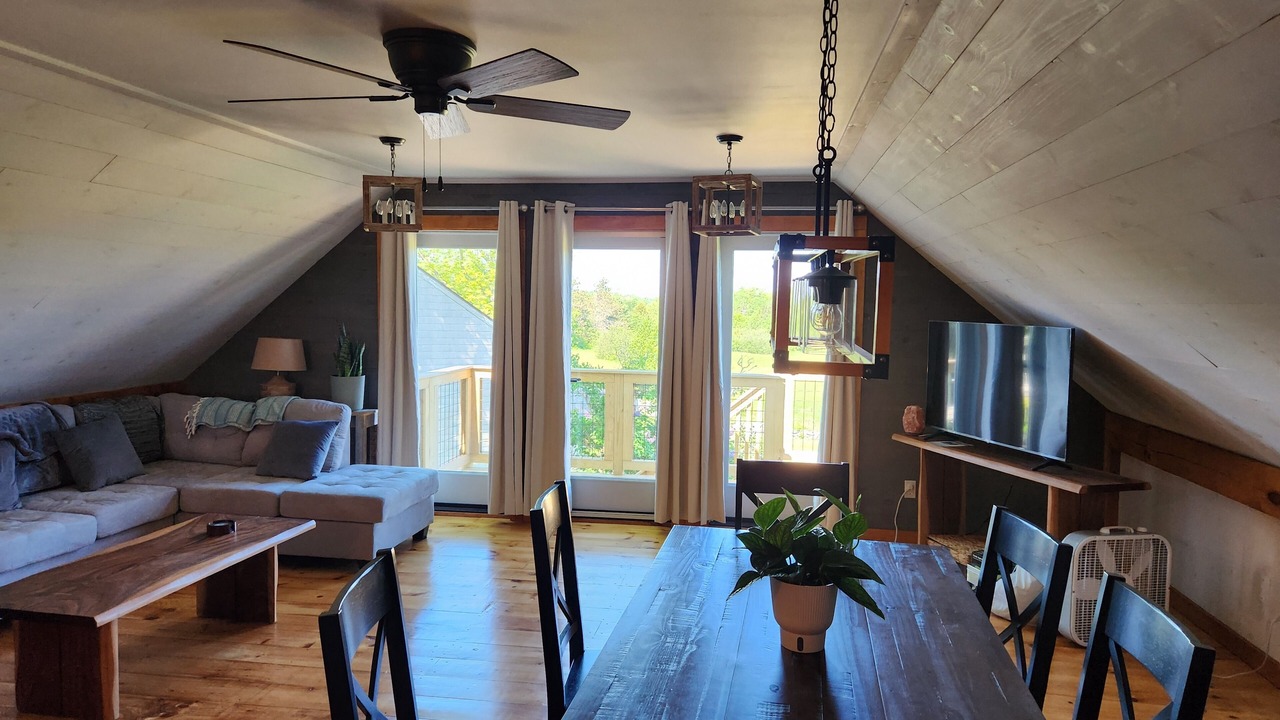 Photo of Bedroom in Brooksville