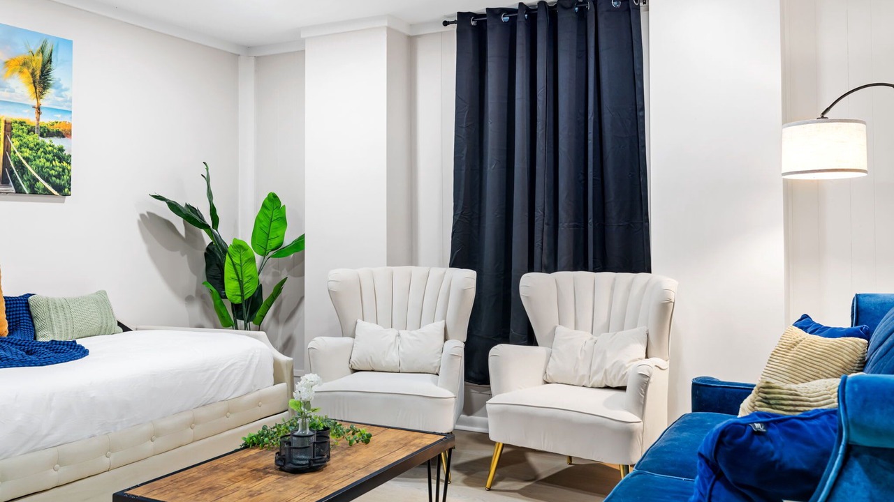 Photo of Bedroom in Oakland
