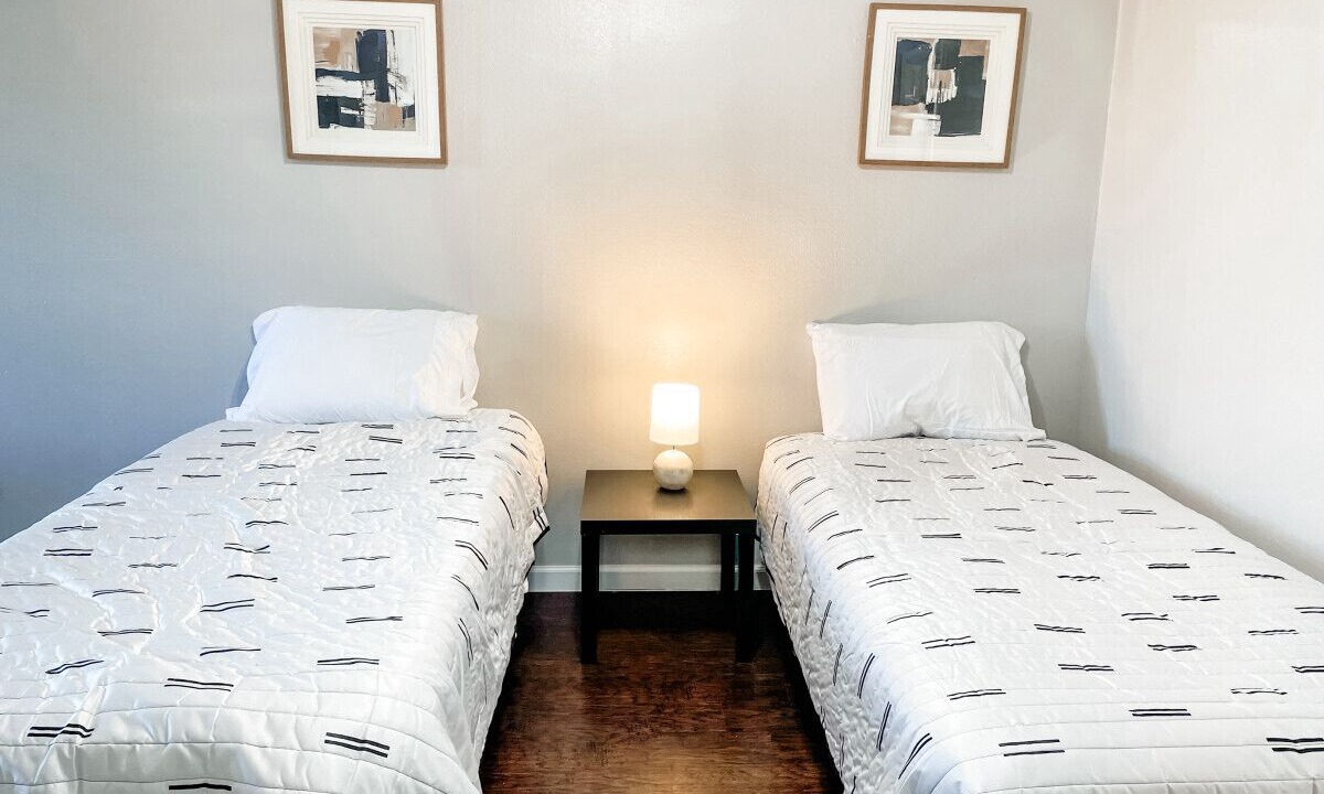 Photo of Bedroom in Central City