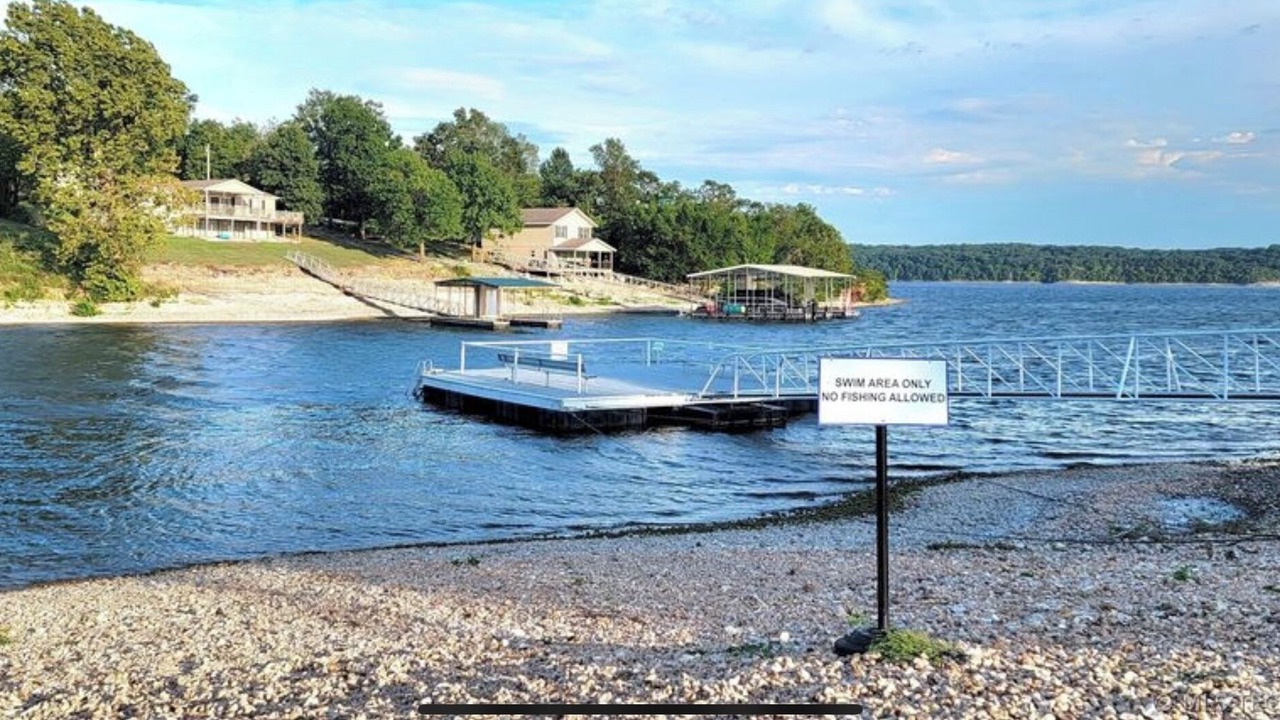 Photo of Others in Cleora
