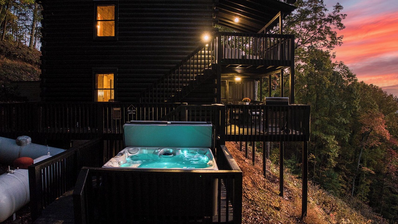 Photo of Outdoor in Cherry Log