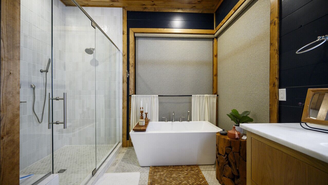 Photo of Bathroom in Broken Bow