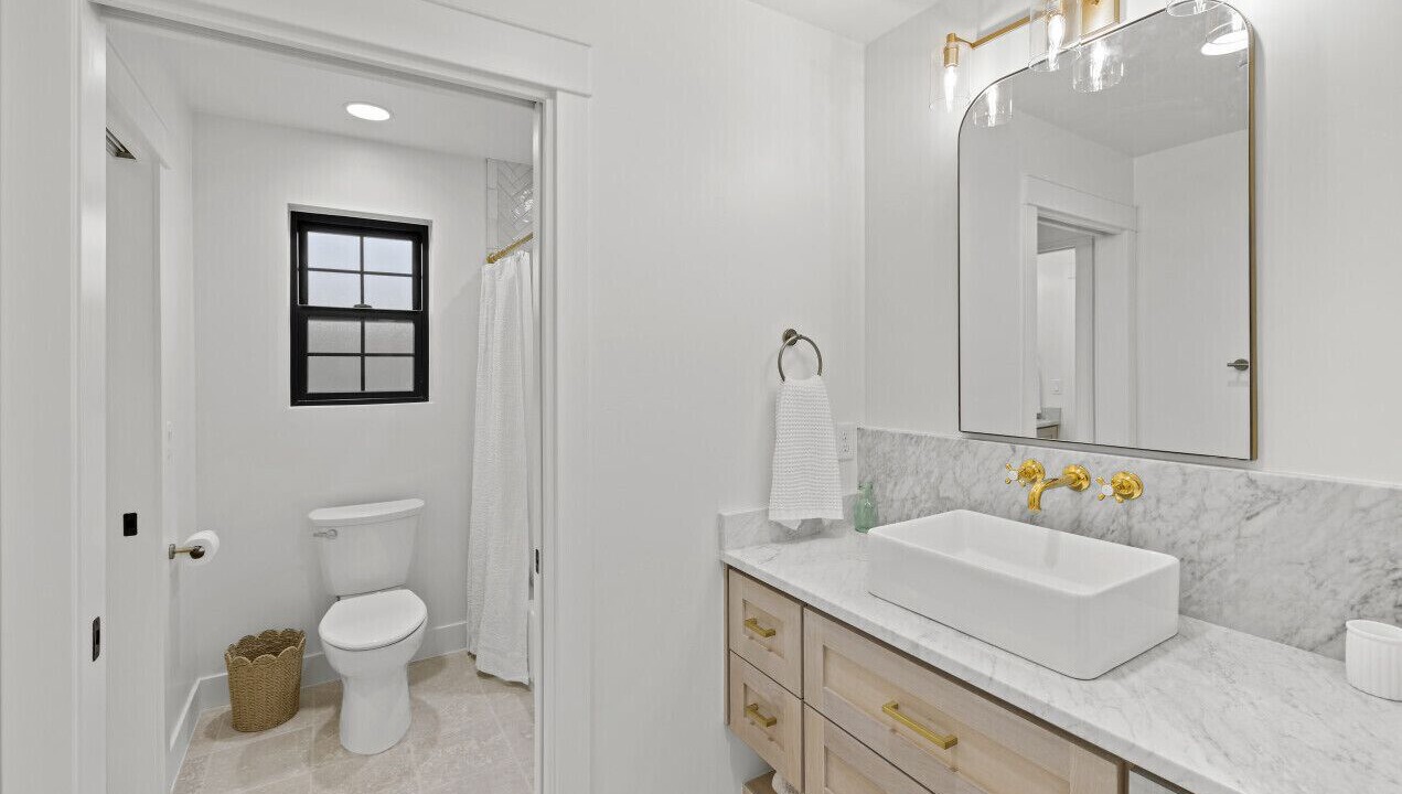 Photo of Bathroom in Virgin