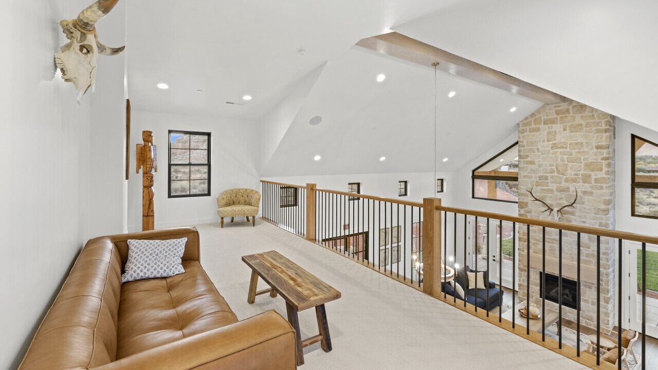 Photo of Others in Virgin