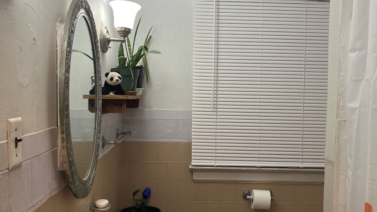 Photo of Bathroom in Niagara Falls