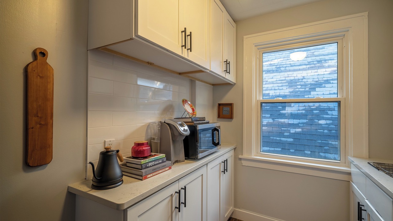 Photo of Kitchen in Front Park