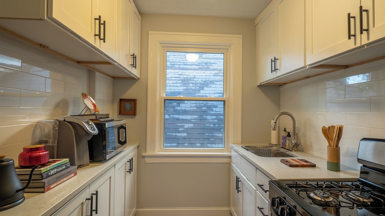 Photo of Kitchen in Front Park