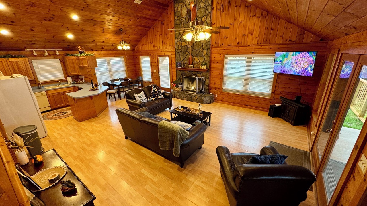Photo of Livingroom in Mooringsport