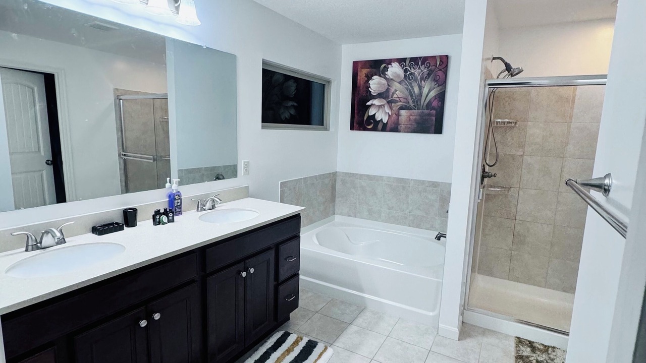 Photo of Bathroom in Canal Winchester