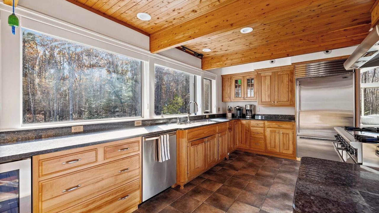 Photo of Kitchen in Cape Porpoise