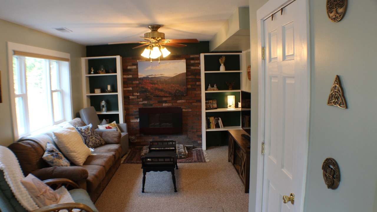Photo of Livingroom in Kimball Lake Shores