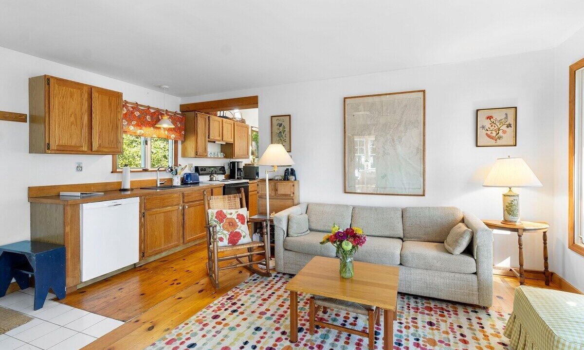 Photo of Livingroom in Waldoboro