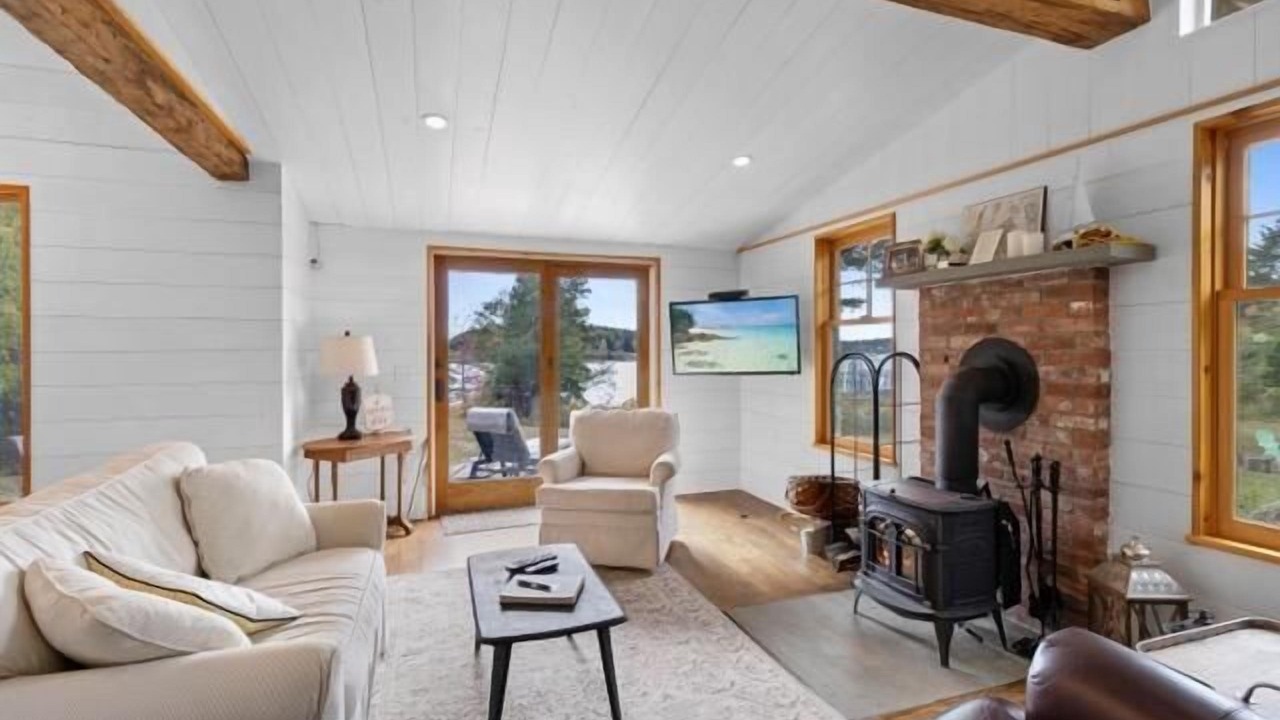 Photo of Livingroom in Pleasant Point