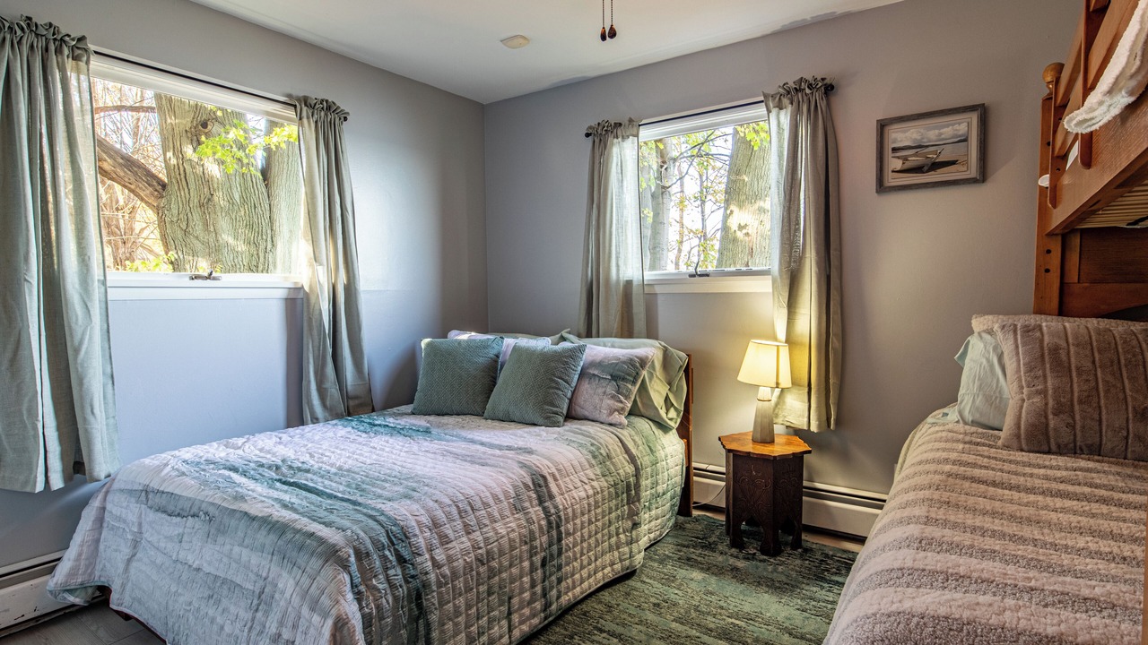 Photo of Bedroom in Lake City