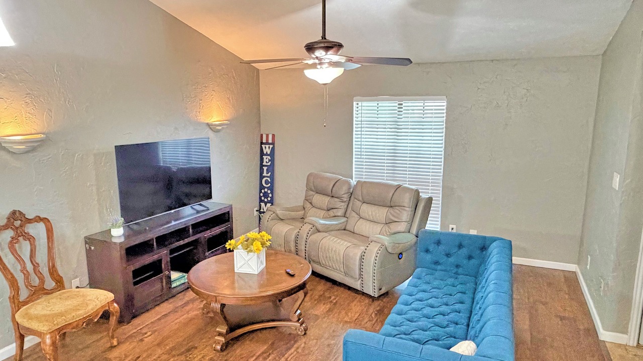 Photo of Livingroom in The Colony