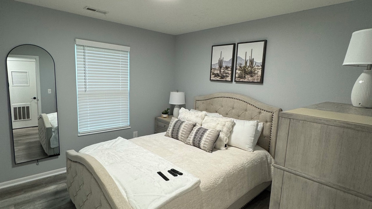Photo of Bedroom in Heath