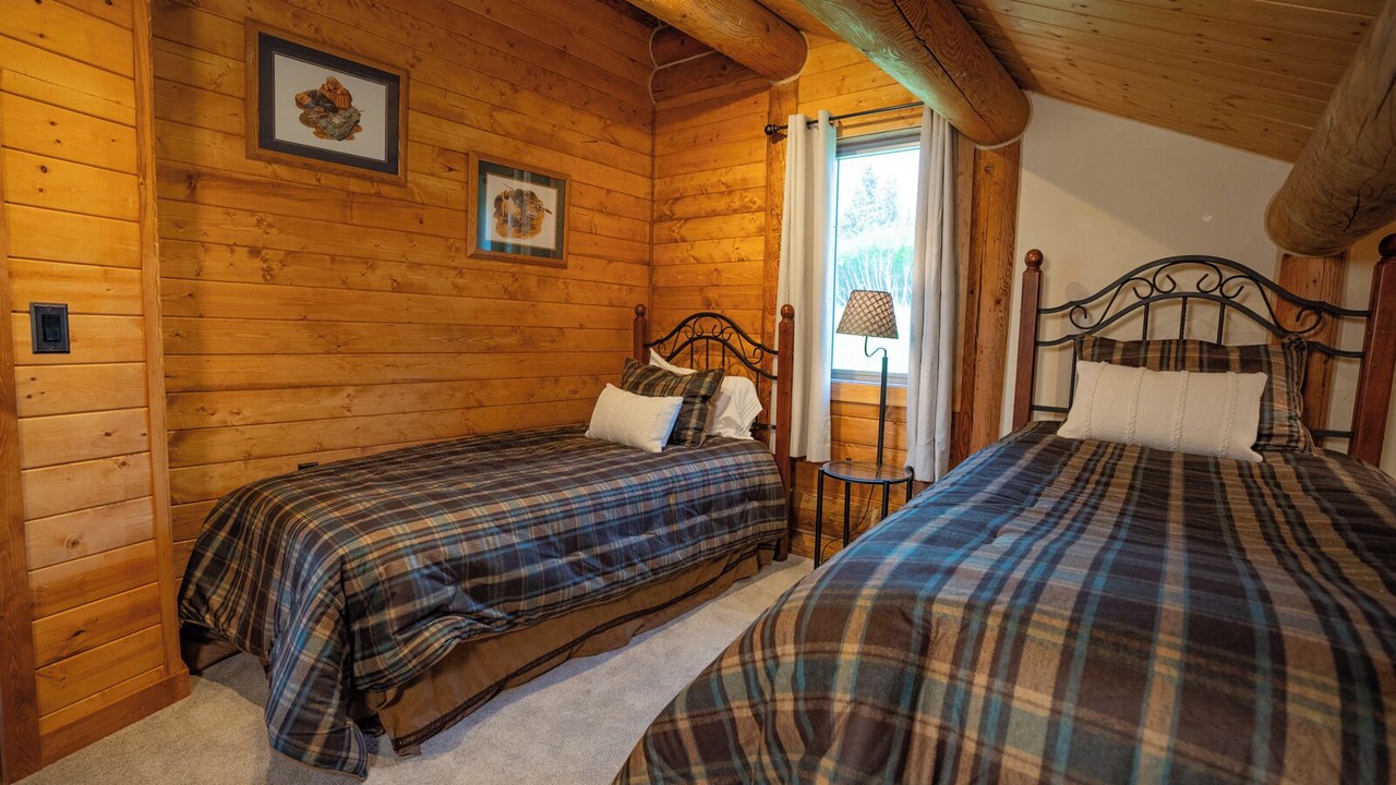 Photo of Bedroom in Fritz Creek