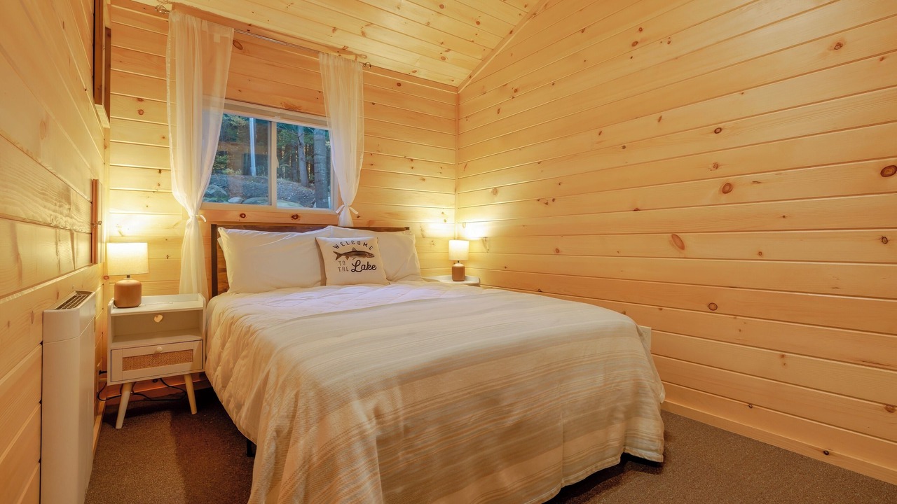 Photo of Bedroom in Otis