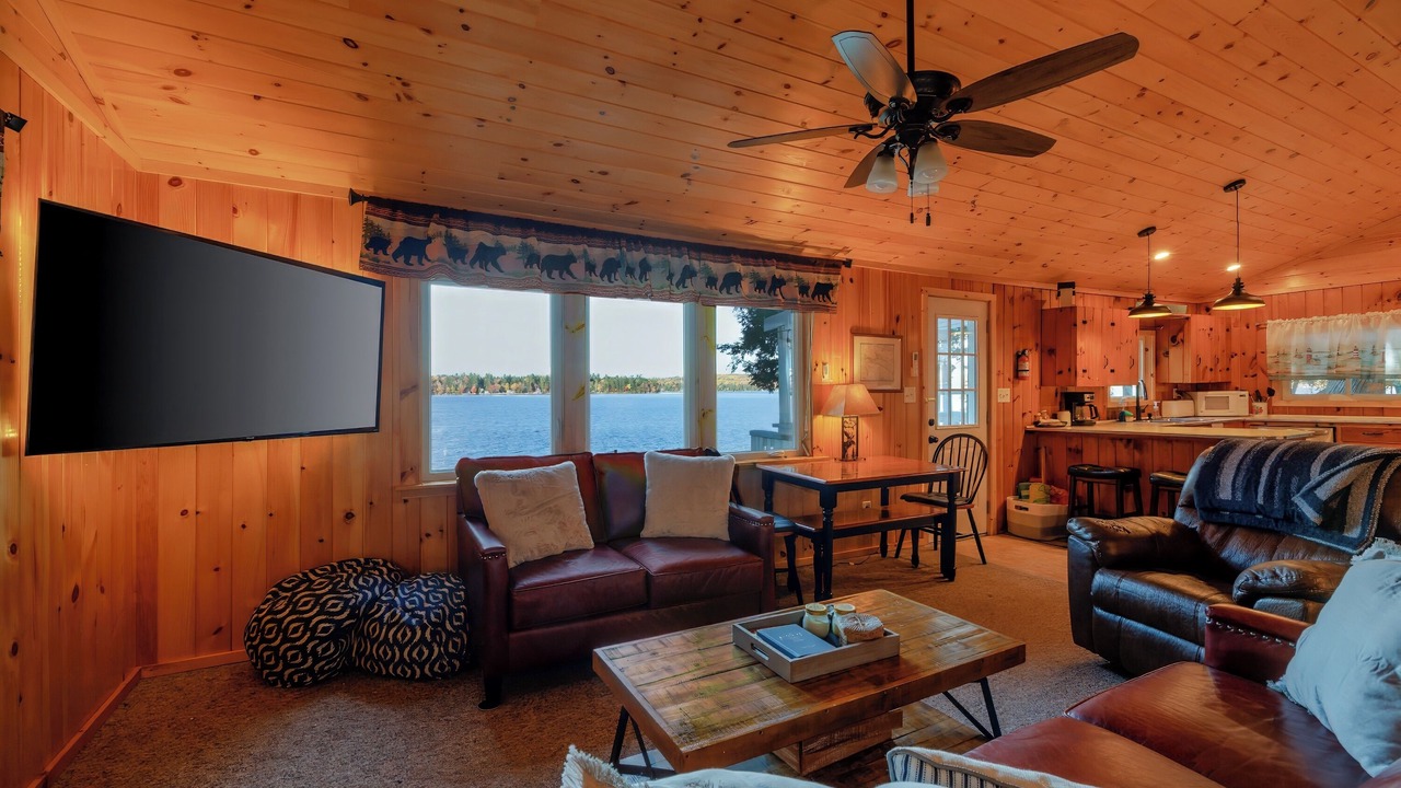 Photo of Livingroom in Otis