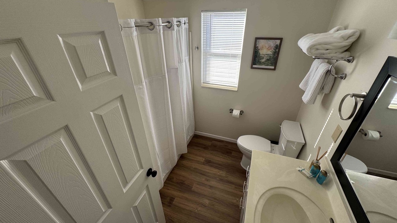 Photo of Bathroom in Old North Columbus